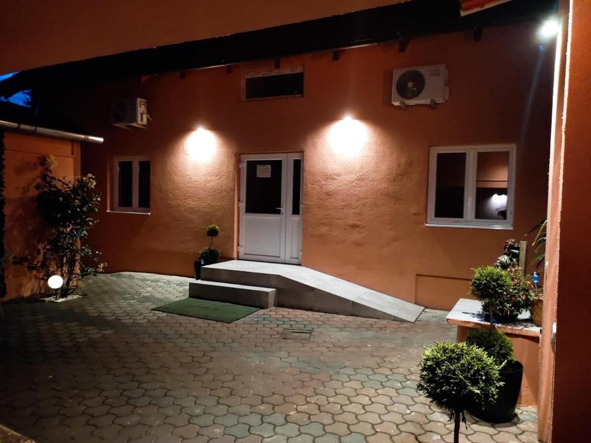 Calypso Rooms Făgăraş 外观 照片